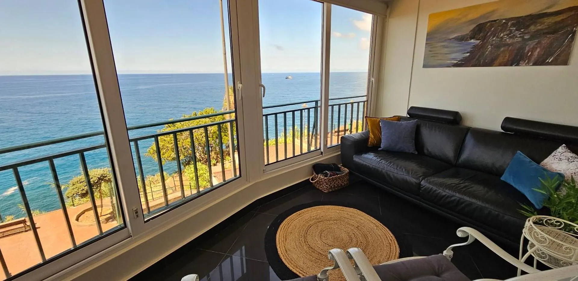 Blue Diamond-Seaview & Free Park Apartment Funchal  0*, Funchal (Madeira) Portugal